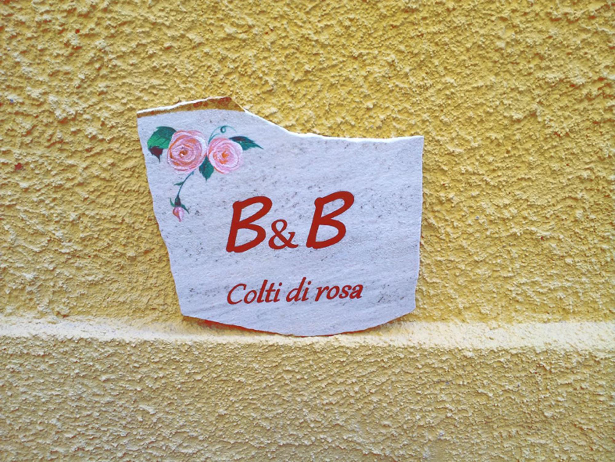 B&B Colti Di Rosa Castelsardo Exterior photo